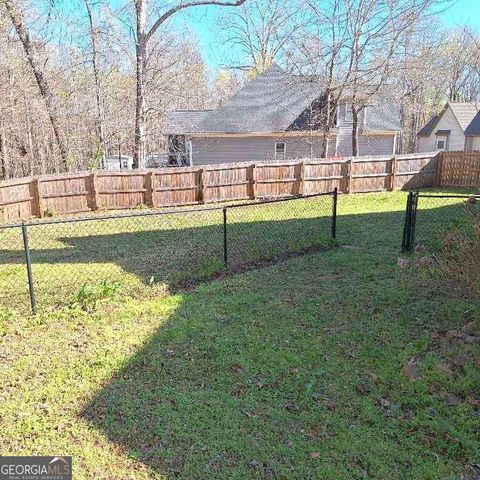 226 Hidden Falls Drive, Hull, GA 30646