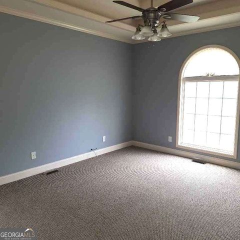 226 Hidden Falls Drive, Hull, GA 30646