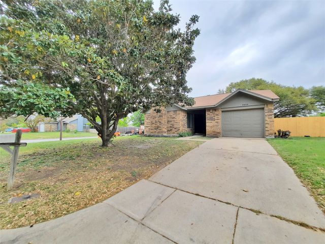 4609 Riverpark Drive, Fort Worth, TX 76137