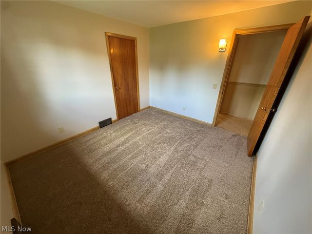 120 E 21st Street, Dover, OH 44622
