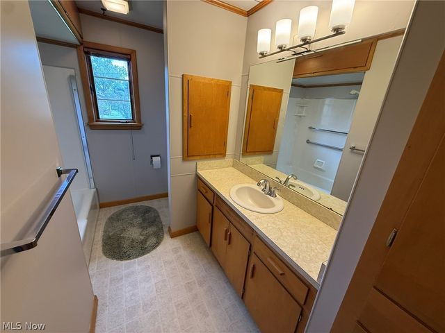 120 E 21st Street, Dover, OH 44622