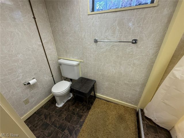 120 E 21st Street, Dover, OH 44622