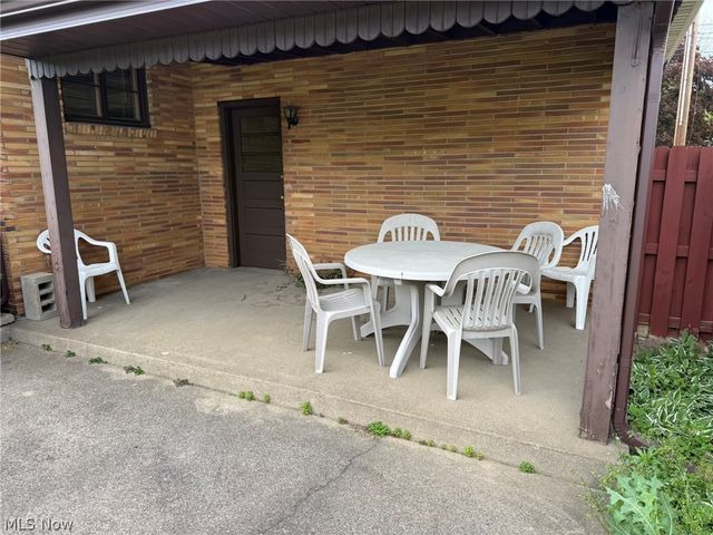120 E 21st Street, Dover, OH 44622