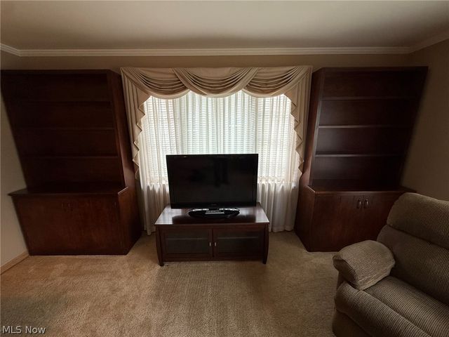 120 E 21st Street, Dover, OH 44622