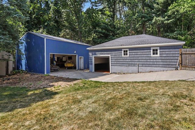 8716 S Westnedge Avenue, Portage, MI 49002