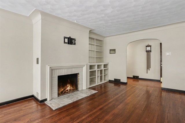 8716 S Westnedge Avenue, Portage, MI 49002