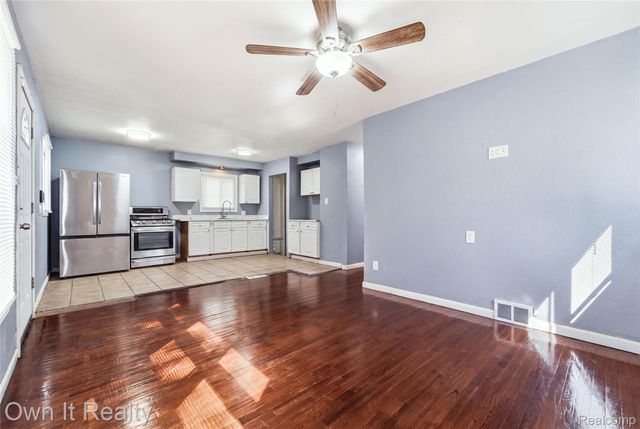 26772 Colgate Street, Inkster, MI 48141
