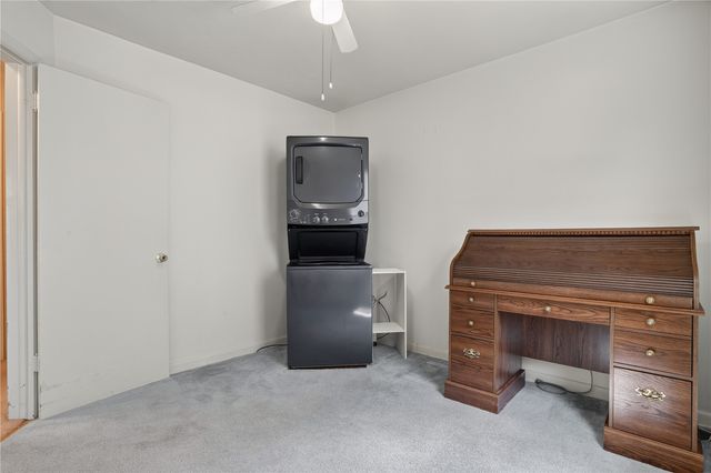 1110 28th St Se, Cedar Rapids, IA 52403
