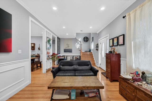 182 Adams Avenue, Newton, MA 02465