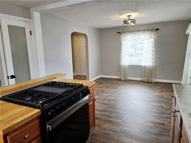 146 Burwell Road, Irondequoit, NY 14617