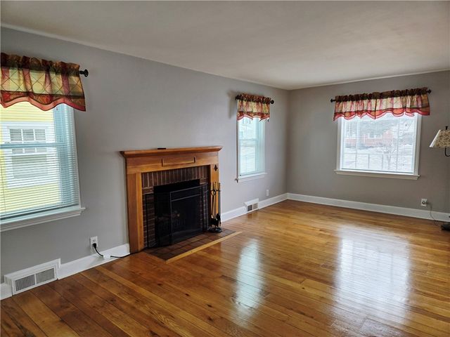 146 Burwell Road, Irondequoit, NY 14617