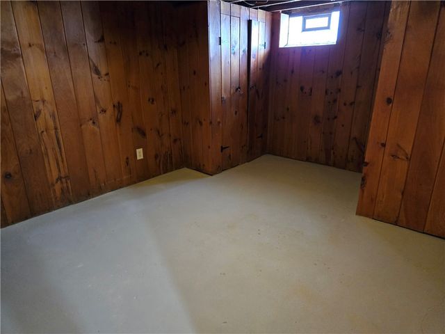 146 Burwell Road, Irondequoit, NY 14617