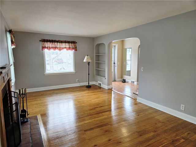 146 Burwell Road, Irondequoit, NY 14617