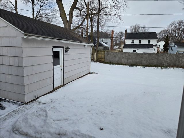 146 Burwell Road, Irondequoit, NY 14617