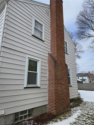 146 Burwell Road, Irondequoit, NY 14617