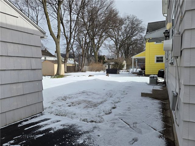 146 Burwell Road, Irondequoit, NY 14617