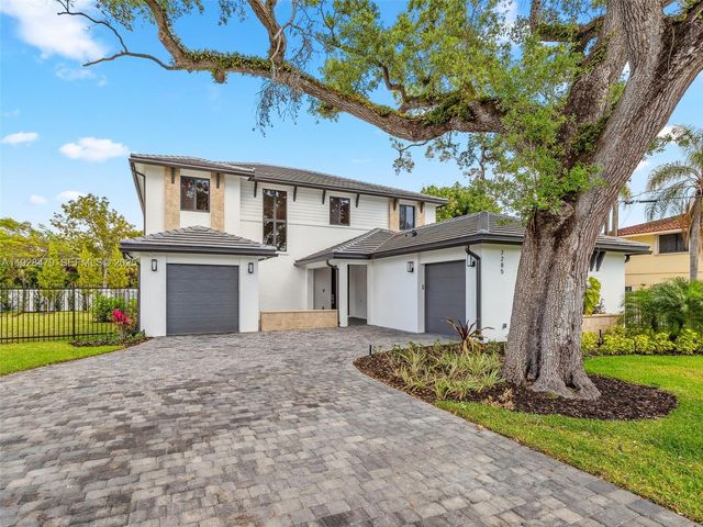 7285 SW 72nd Ter, Miami, FL 33143