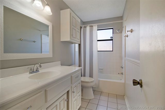 1079 E 137th Street, Glenpool, OK 74033