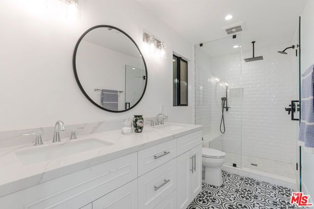 3850 Udell Court, Los Angeles, CA 90027