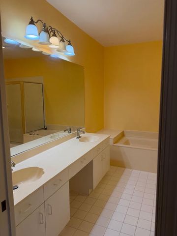 5790 Coach House Circle G, Boca Raton, FL 33486