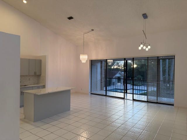 5790 Coach House Circle G, Boca Raton, FL 33486