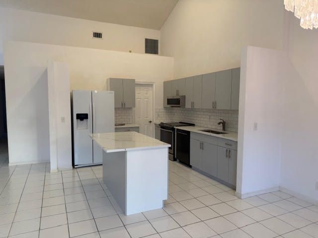 5790 Coach House Circle G, Boca Raton, FL 33486