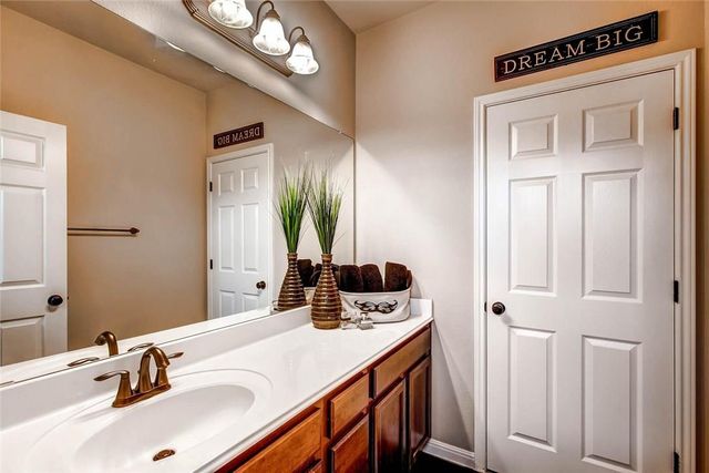 21817 Agarito LN, Spicewood, TX 78669