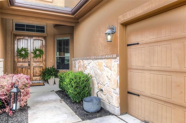 21817 Agarito LN, Spicewood, TX 78669