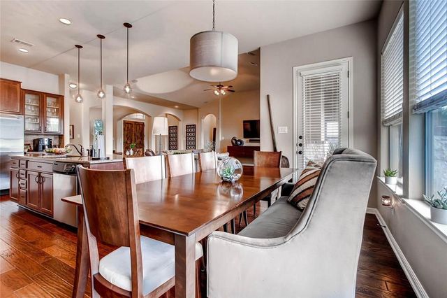 21817 Agarito LN, Spicewood, TX 78669