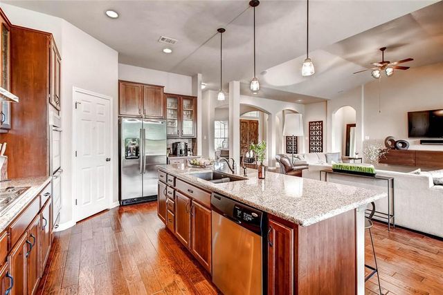 21817 Agarito LN, Spicewood, TX 78669