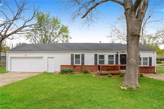 12712 10TH Street, Grandview, MO 64030