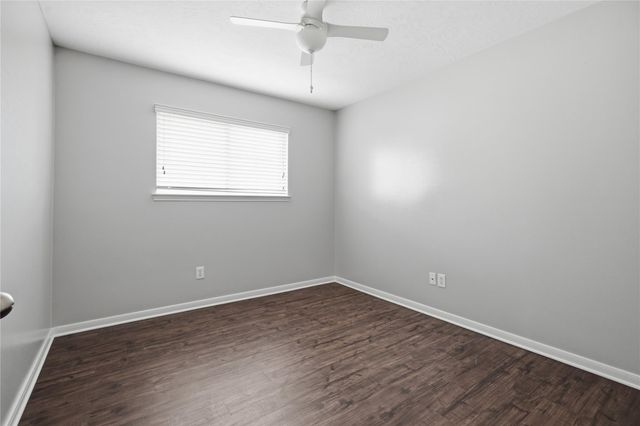 2605 Los Alamos Circle, Deer Park, TX 77536
