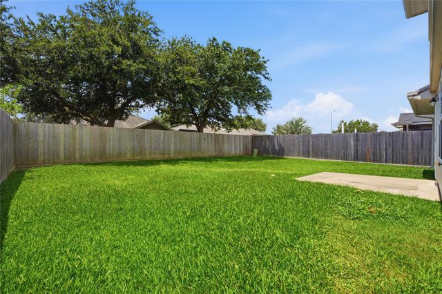 2605 Los Alamos Circle, Deer Park, TX 77536