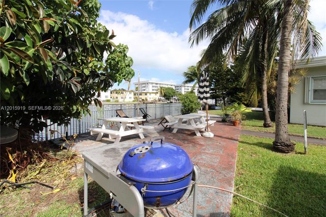 1239 Marseille Dr 2, Miami Beach, FL 33141