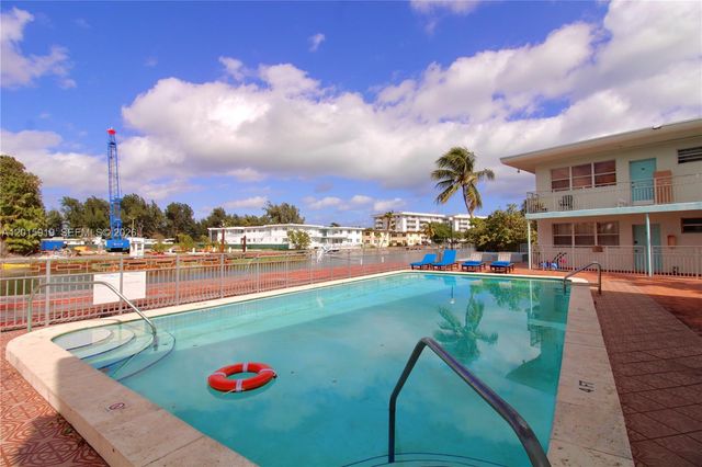 1239 Marseille Dr 2, Miami Beach, FL 33141