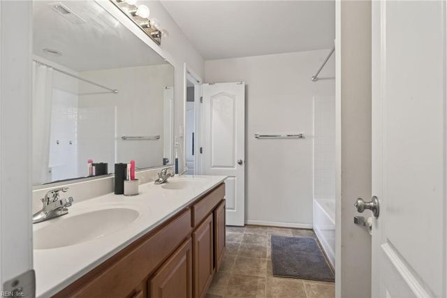 2006 Silver Charm CIR, Suffolk, VA 23435