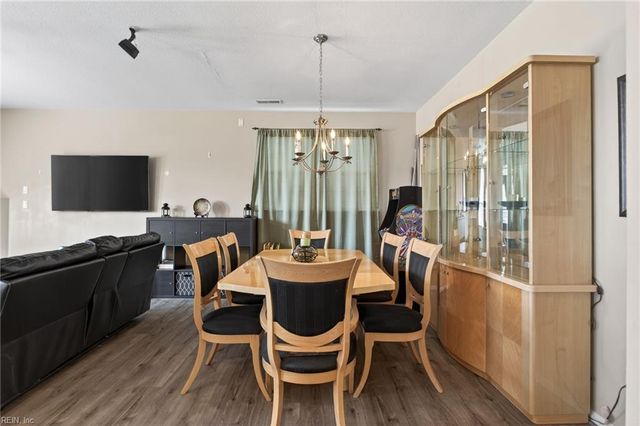 2006 Silver Charm CIR, Suffolk, VA 23435