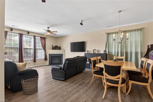 2006 Silver Charm CIR, Suffolk, VA 23435