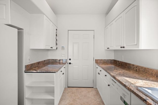5428 N Girard Ln, Spokane, WA 99212