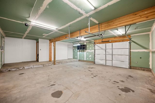 5428 N Girard Ln, Spokane, WA 99212