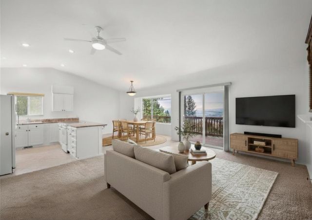 5428 N Girard Ln, Spokane, WA 99212