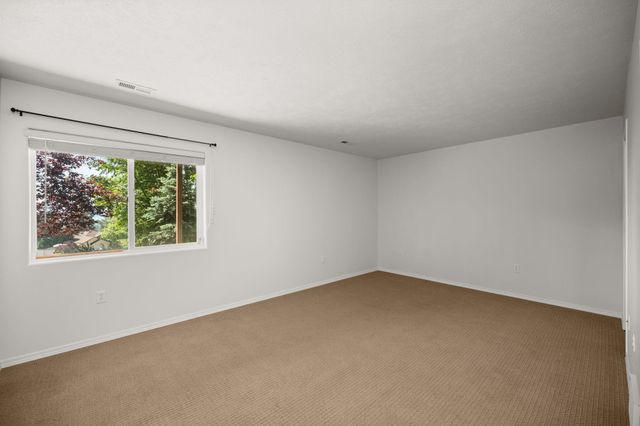 5428 N Girard Ln, Spokane, WA 99212