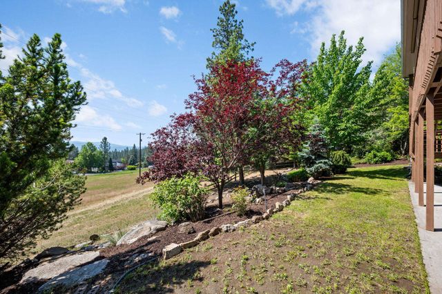 5428 N Girard Ln, Spokane, WA 99212
