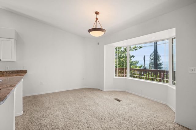 5428 N Girard Ln, Spokane, WA 99212
