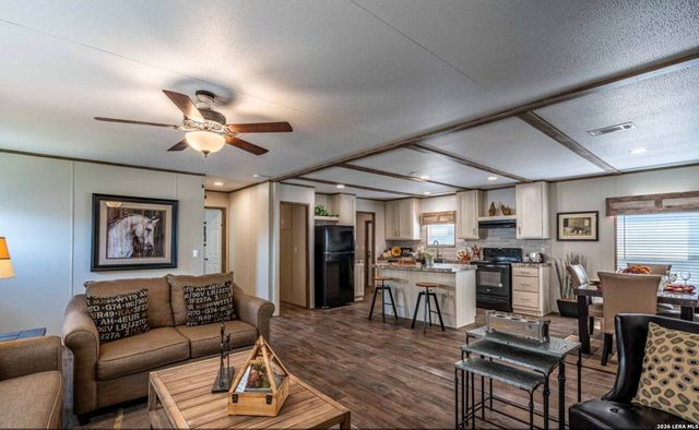 2853 FM 1333, Poteet, TX 78065