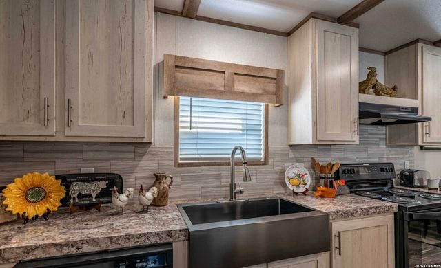 2853 FM 1333, Poteet, TX 78065