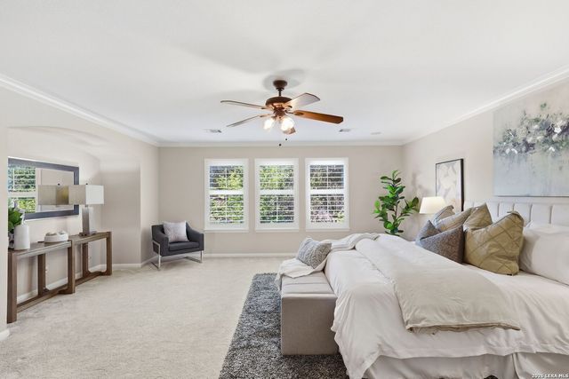 831 Queens Oak, San Antonio, TX 78258