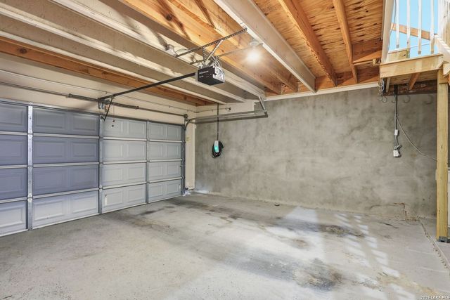 831 Queens Oak, San Antonio, TX 78258