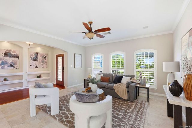 831 Queens Oak, San Antonio, TX 78258