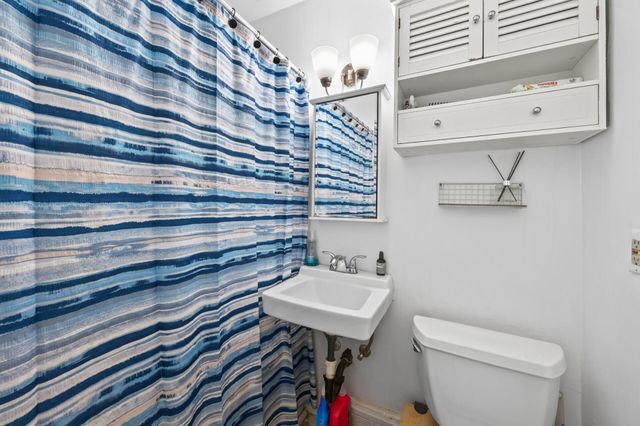 5141 Camden Avenue N, Minneapolis, MN 55430